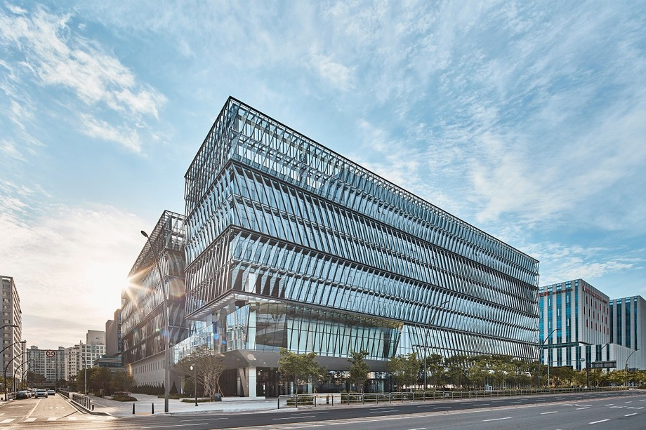 NEXEN TIRE unterzeichnet ersten direkten Stromabnahmevertrag für ein Reifenwerk in Korea, beschleunigt Umstellung auf erneuerbare Energien