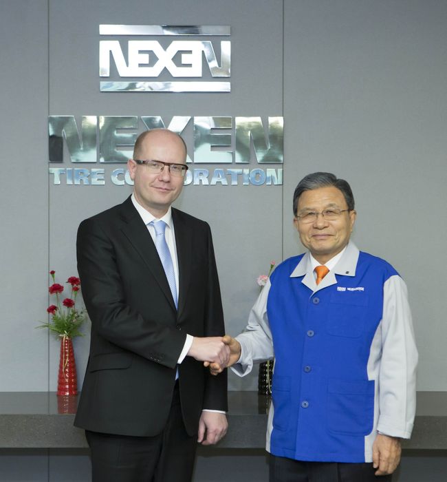 Czech Prime Minister Bohuslav Sobotka Visits NEXEN TIRE on State Visit